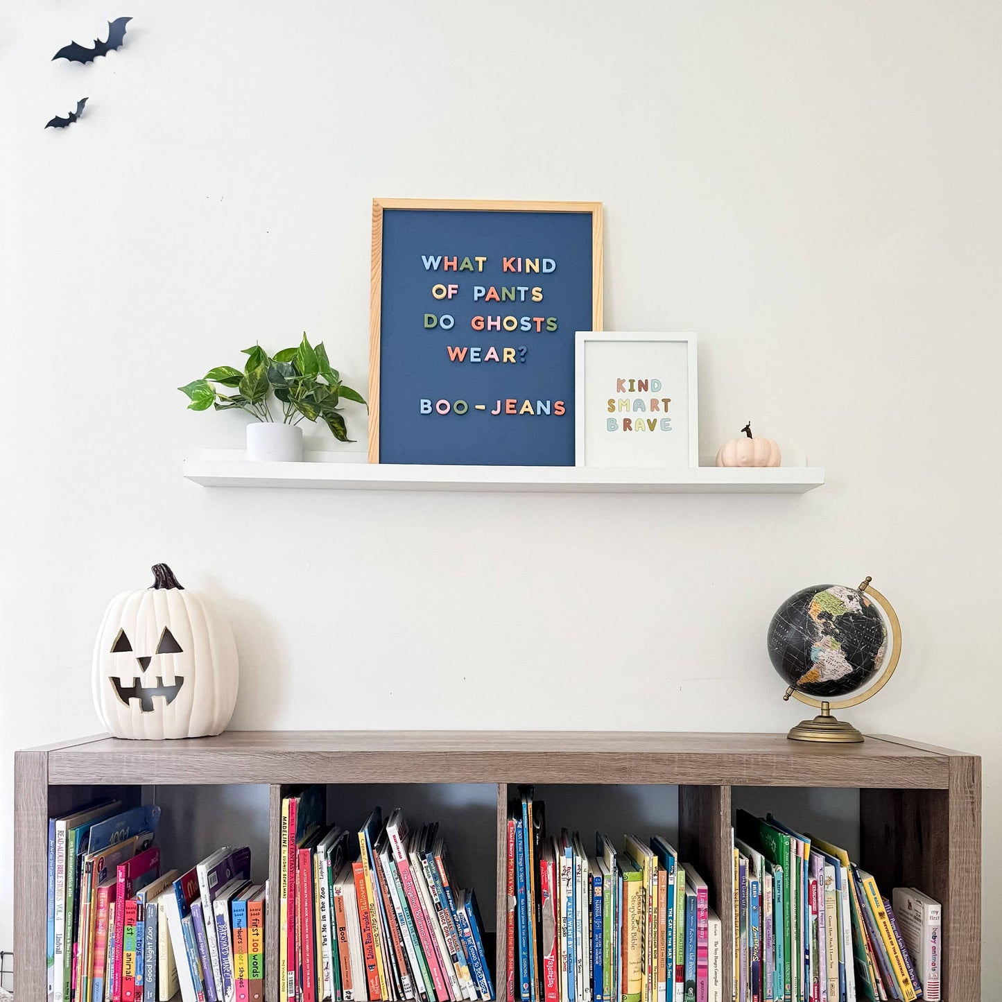 Rainbow Mod Magnetic Letters